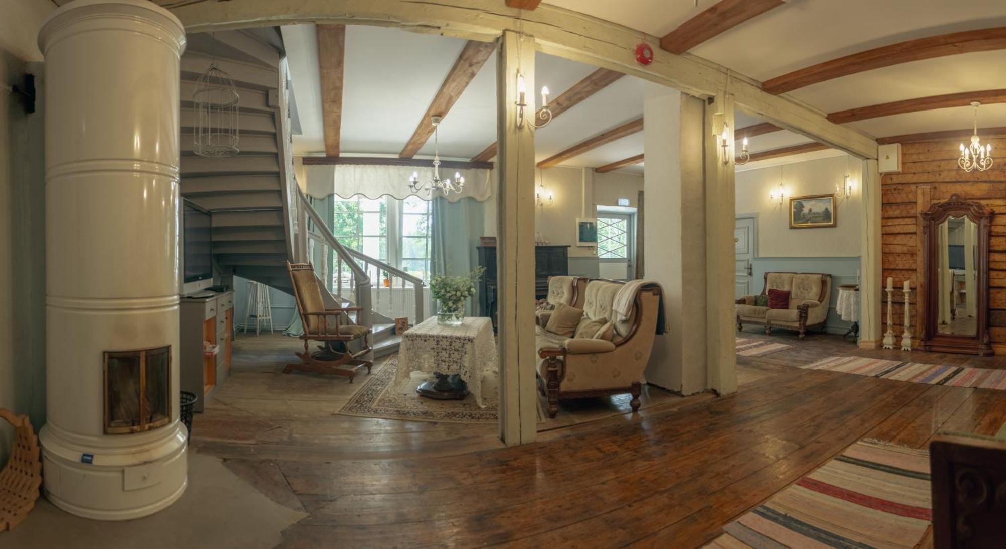 Guesthouse Kadrina Mois Ngoại thất bức ảnh