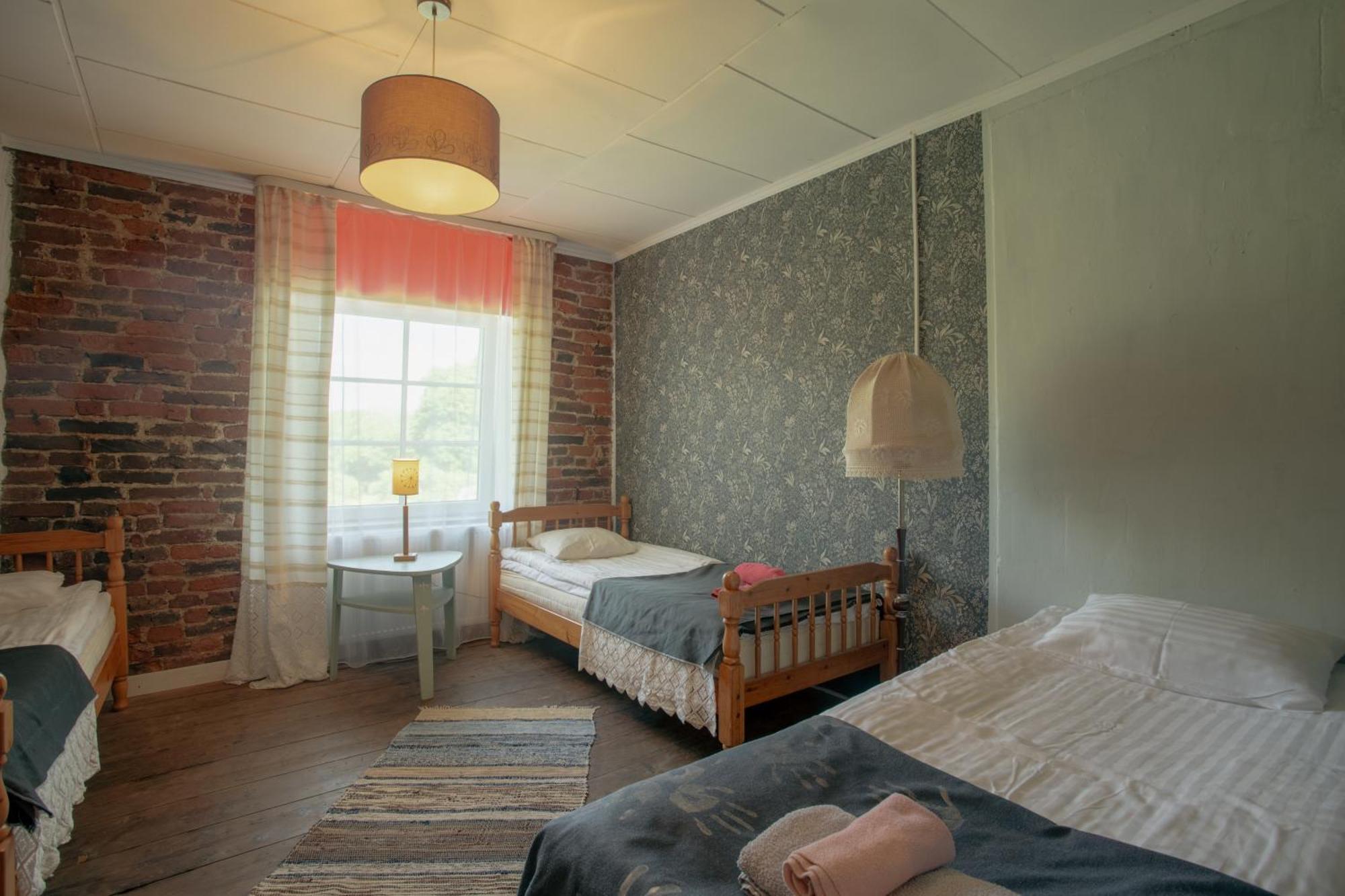 Guesthouse Kadrina Mois Ngoại thất bức ảnh