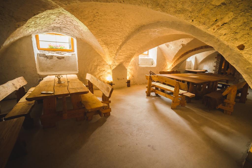 Guesthouse Kadrina Mois Ngoại thất bức ảnh